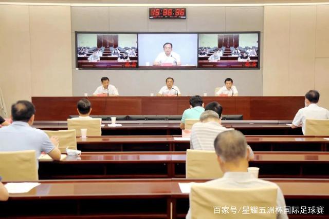新款MacBook Pro与Air发布，定价策略引发讨论